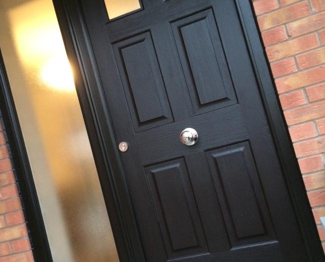 Black Regency Misted Glass