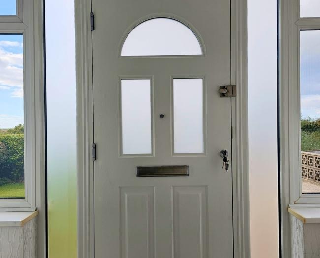 White Tennessee Misted Glass