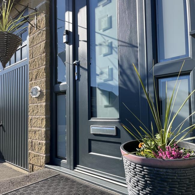 Anthracite Grey Vogue Cube