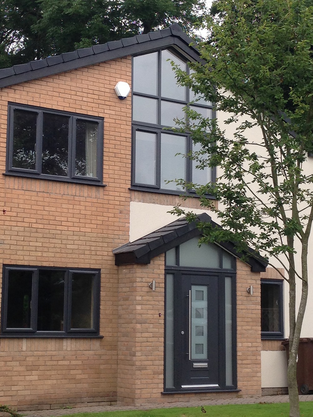 Anthracite Grey Vogue Cube Rockdoor Composite Door