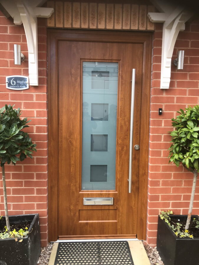 Light Oak Vogue Cube Rockdoor Composite Door