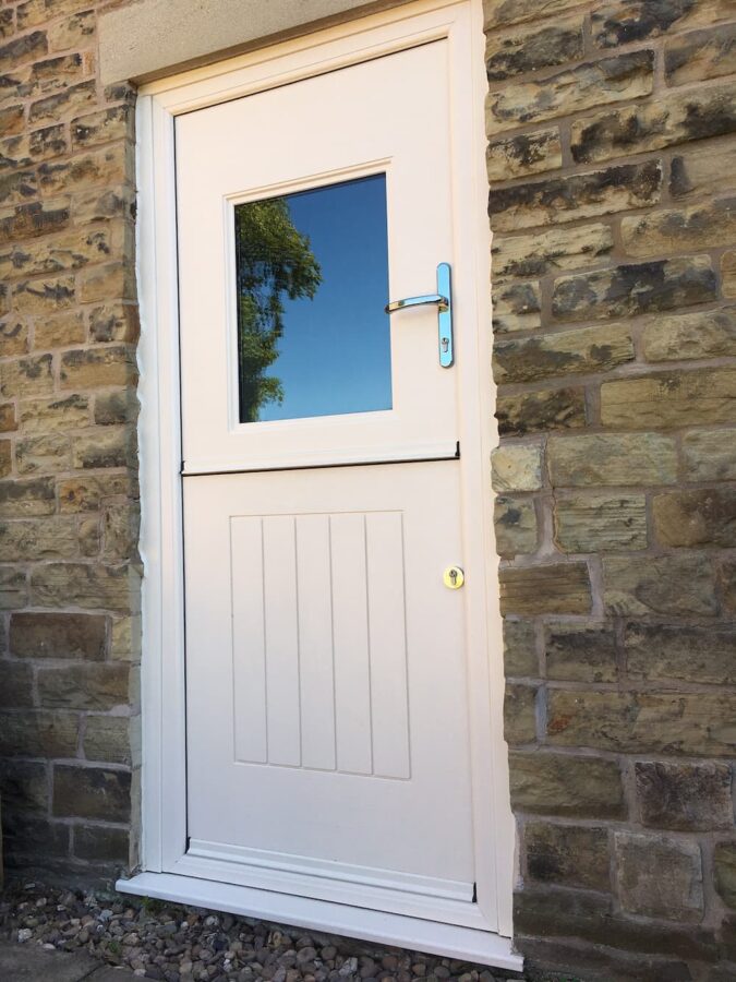 Cream Stable View Light Rockdoor Composite Door