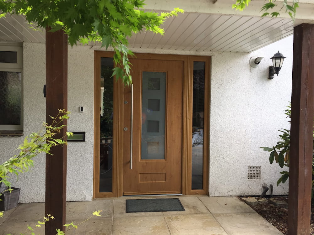 Light Oak Vogue Cube Rockdoor Composite Door