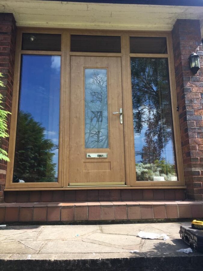 Irish Oak Vogue Cube Rockdoor Composite Door